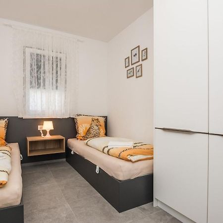 Apartment Spanic 1 Вир Екстер'єр фото