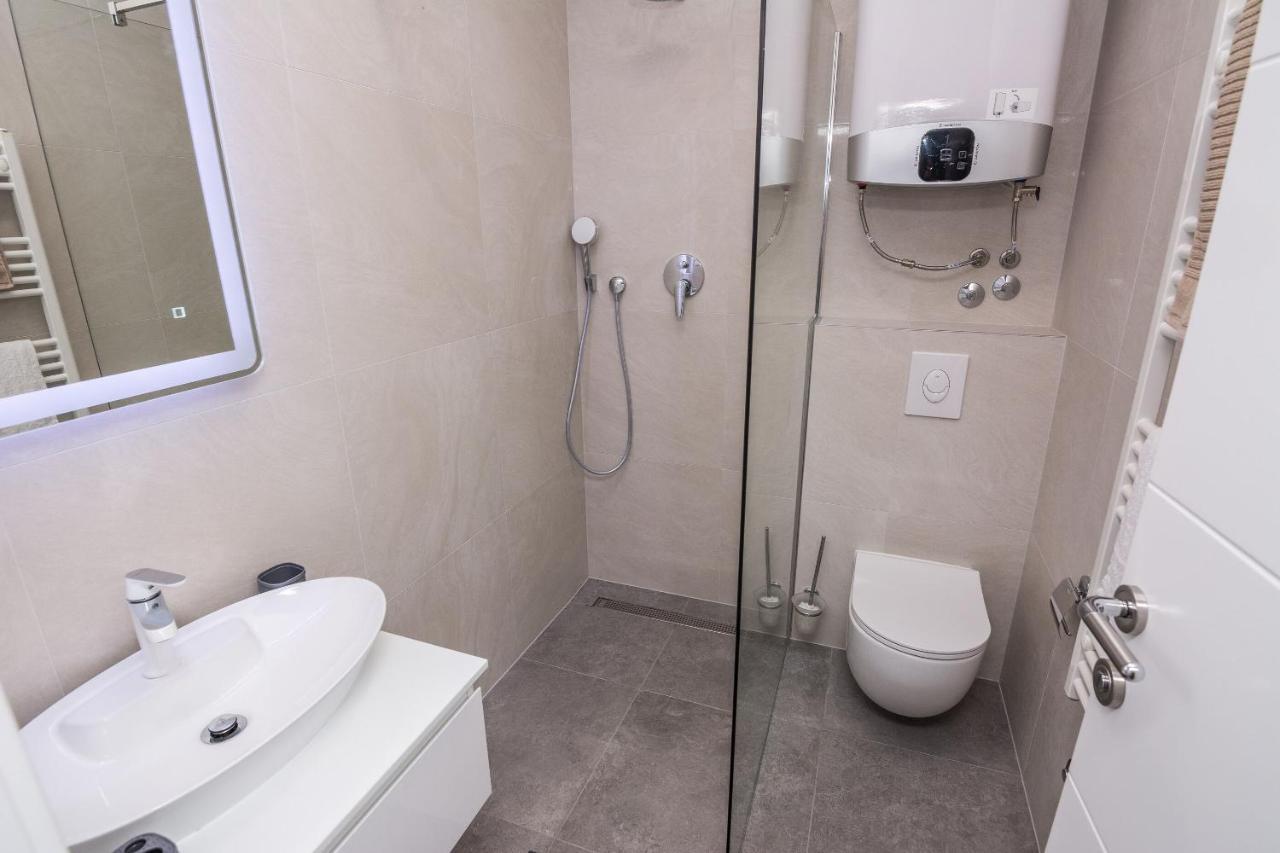 Apartment Spanic 1 Вир Екстер'єр фото