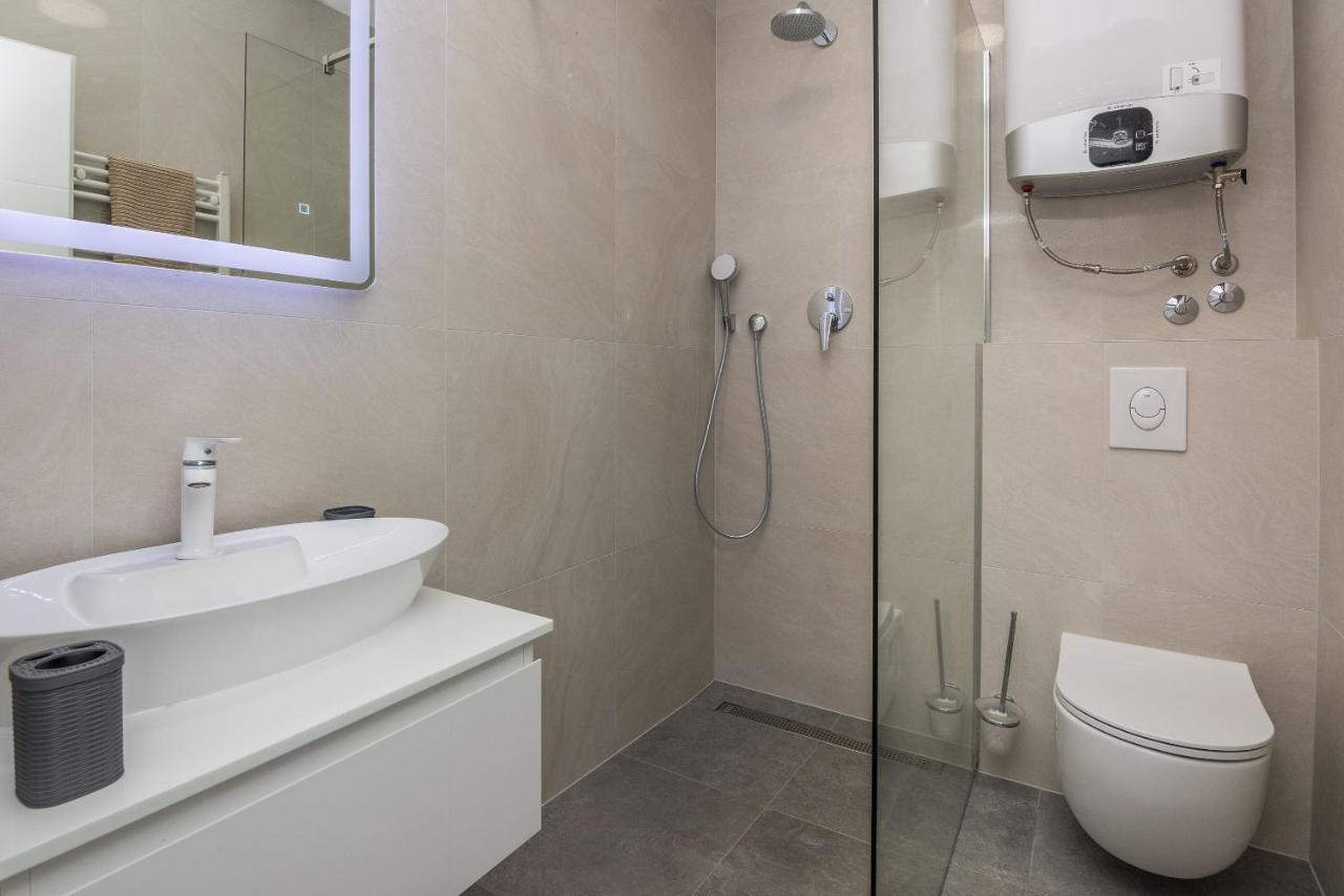 Apartment Spanic 1 Вир Екстер'єр фото