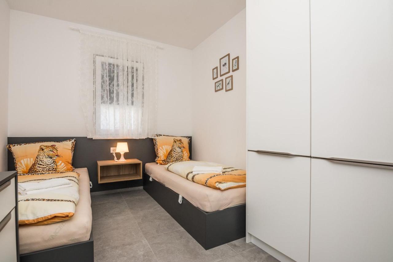 Apartment Spanic 1 Вир Екстер'єр фото