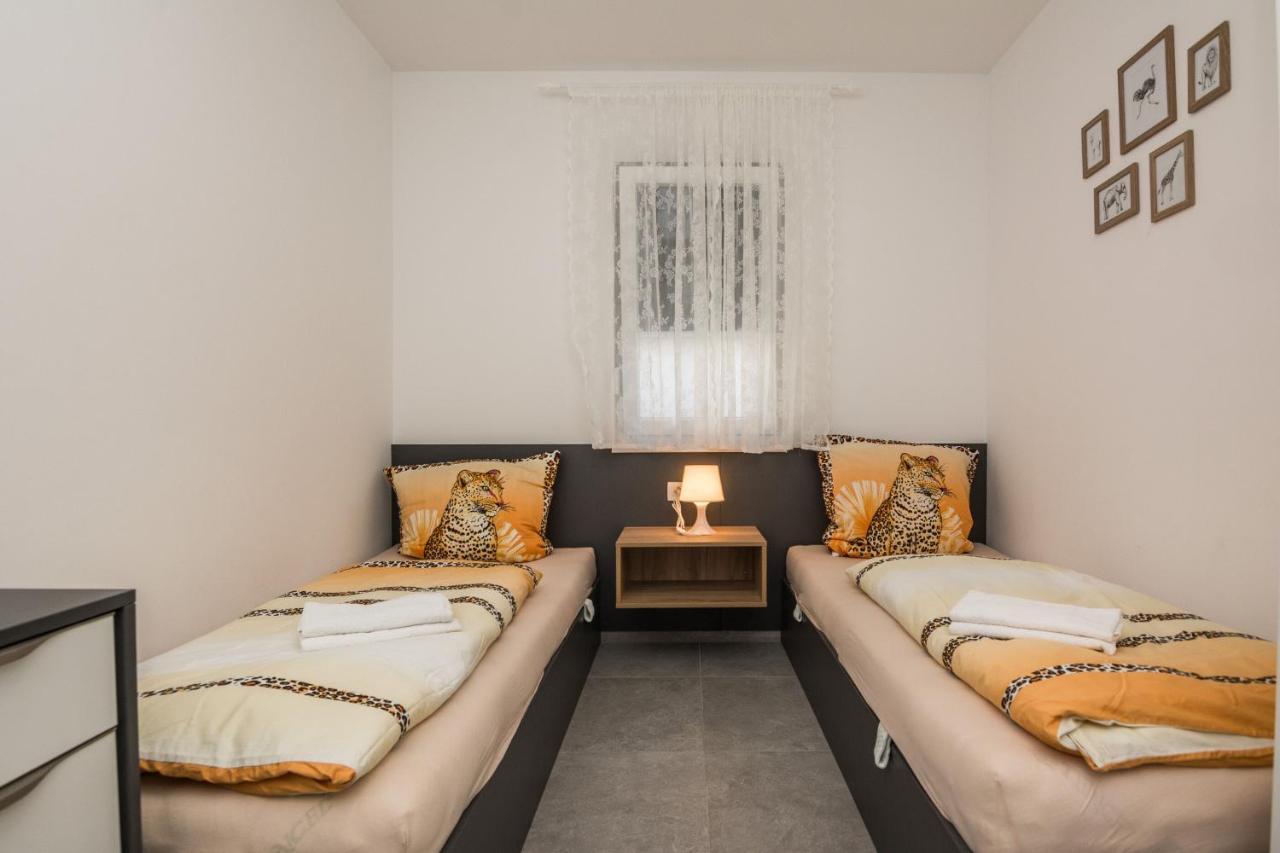 Apartment Spanic 1 Вир Екстер'єр фото