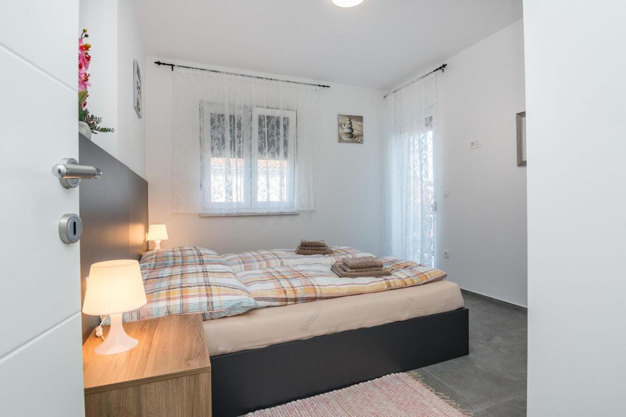 Apartment Spanic 1 Вир Екстер'єр фото