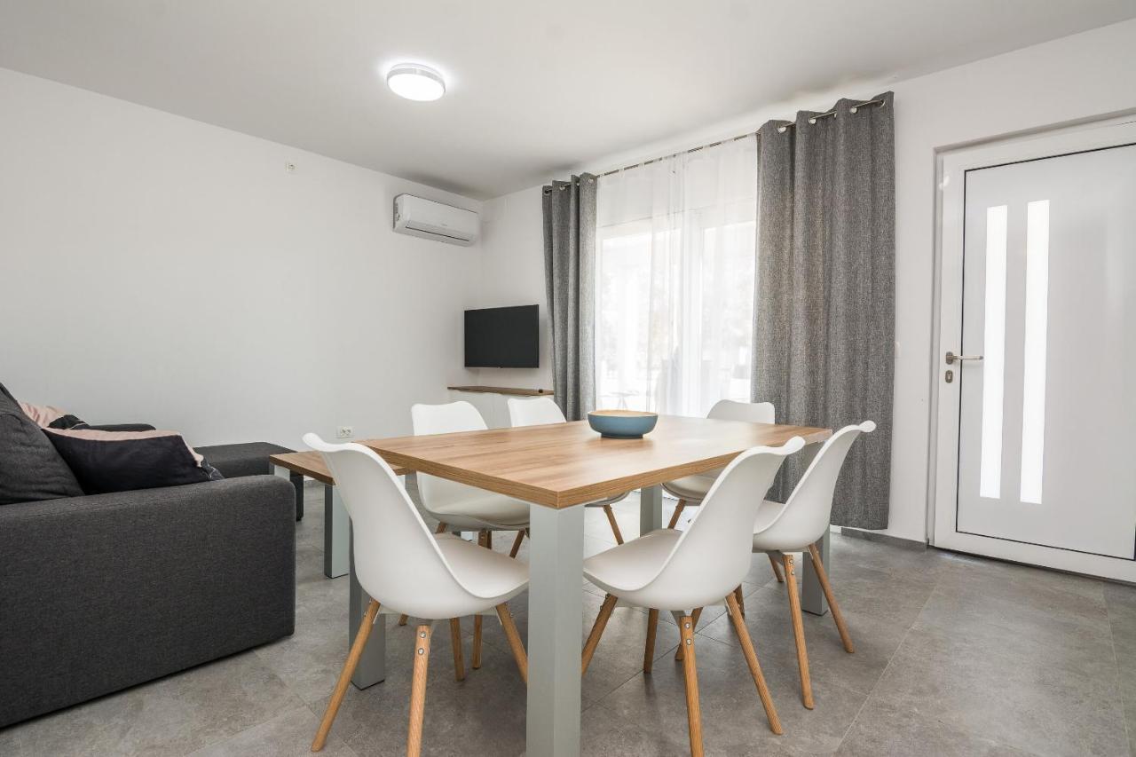 Apartment Spanic 1 Вир Екстер'єр фото